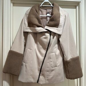 VENUS Cream and Brown Coat